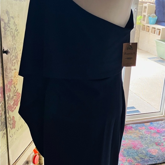 Beautiful Blue One Shoulder Classic Dress XL and NWT - Picture 4 of 12